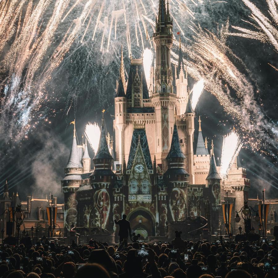 Magic Kingdom Kfire works above cinderellas castle