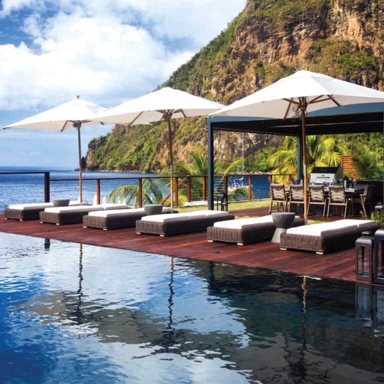 vhr-viceroy-sugar-beach-residence-patio