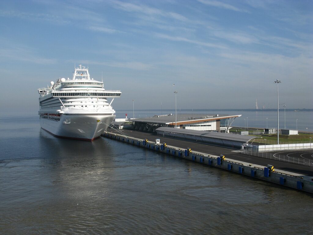 Cruise ship at a passenger port used as neutral cruise comparison context
