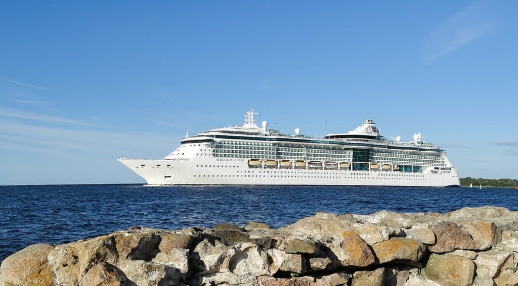 Serenade of the Seas cruise ship