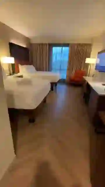 Reel cover: An earlier Gran Destino Tower room walkthrough